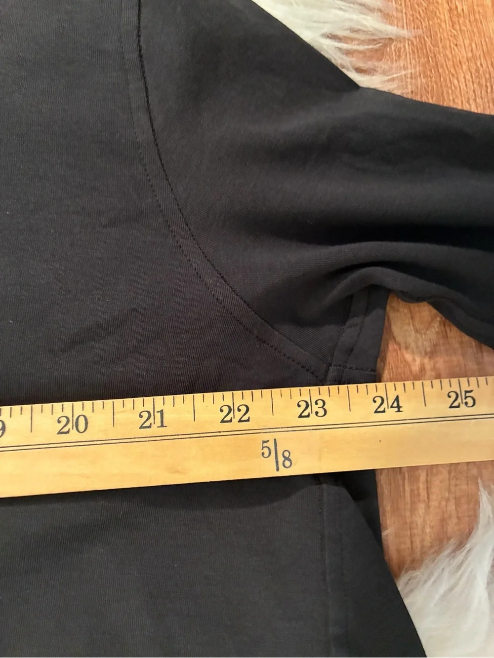 Lululemon Back in Action Long Sleeve Vneck w/Trim Black Sz 6 Cotton LW3HTWS